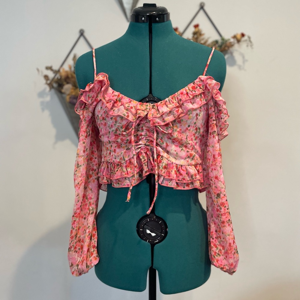 NWOT Stradivarius Pink Floral Off-Shoulder Blouse with Sleeve